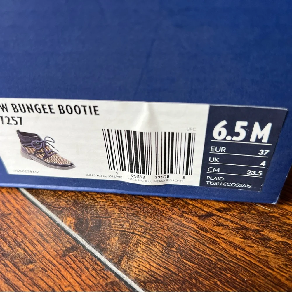 FINAL PRICE DROP $10: NWT, Rockport Women’s Bungee Bootie 
Size: Women’s 6.5 - Picture 13 of 15